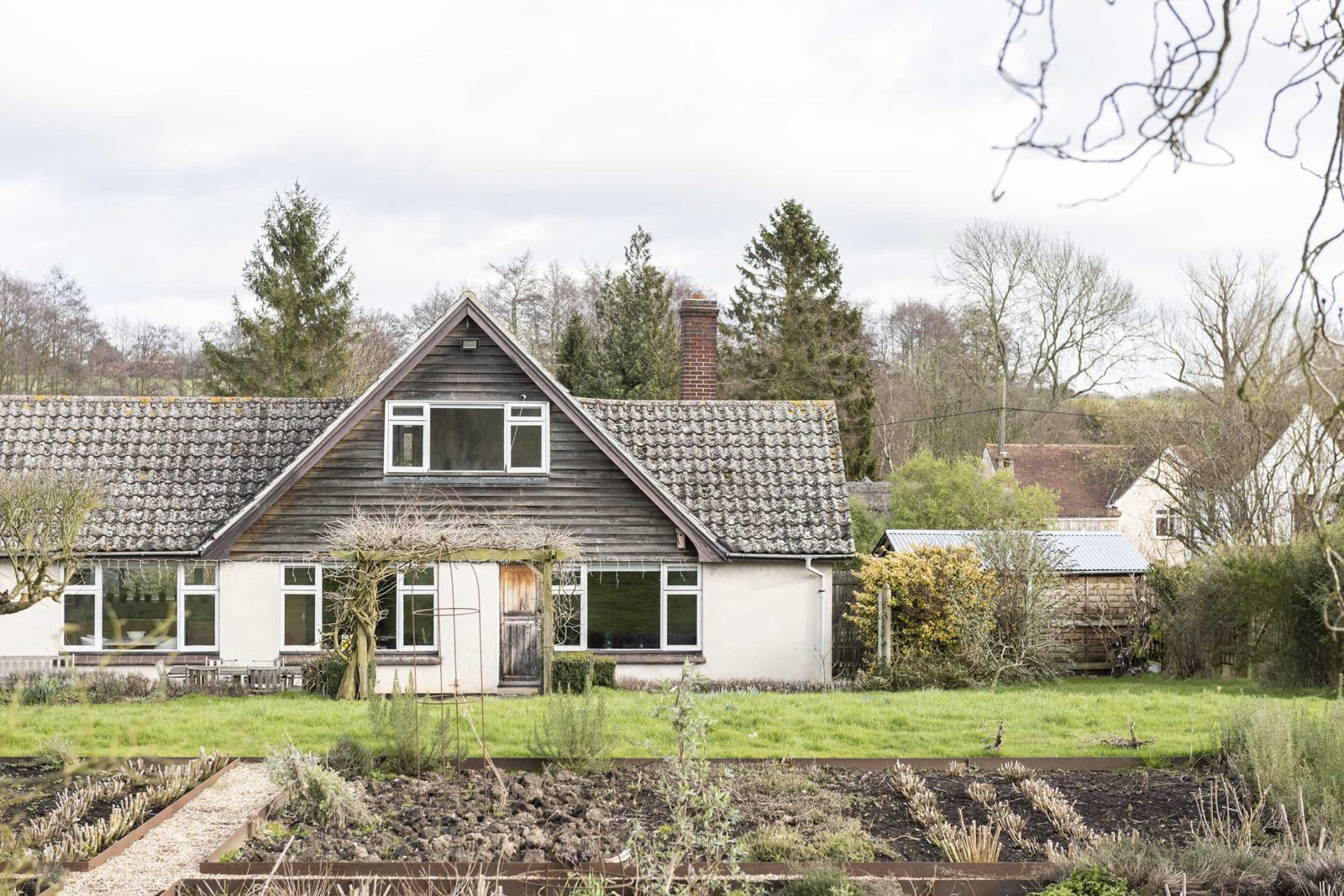 Midcentury ‘chalet bungalow’ for sale in the Suffolk countryside The