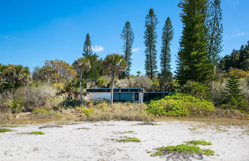 Midcentury Florida fixer-upper with literary roots is yours for $1.9m