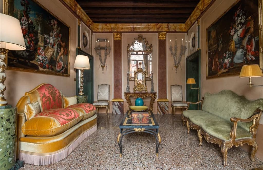 This maximalist Venice garden apartment proves more is more