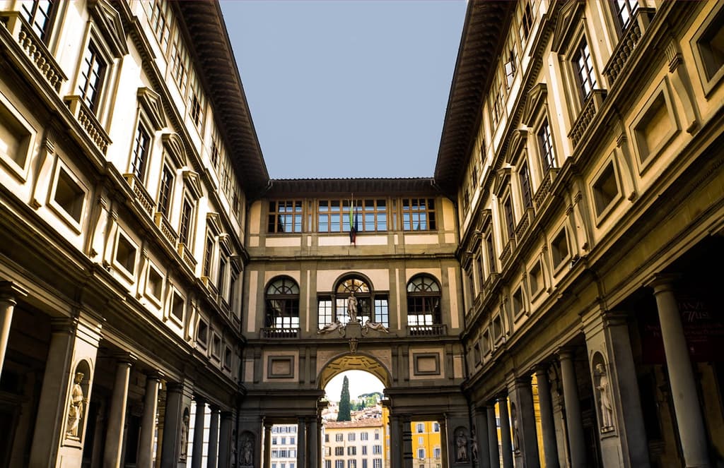 5 galleries you can tour (digitally) on your lunch break