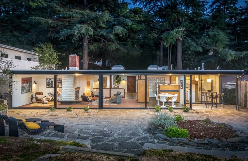 Pierre Koenig’s experimental Squire House is for sale in California