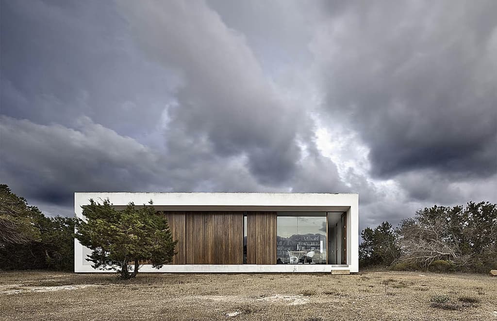 This ultra-minimal home contrasts Formentera's rugged wilderness