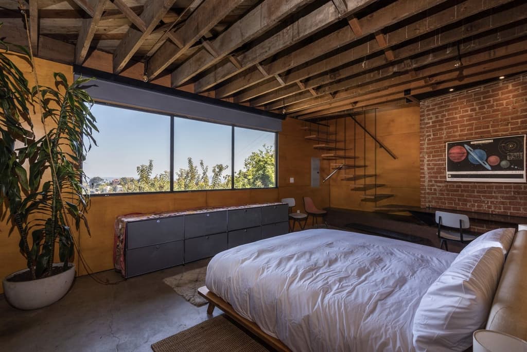 Quincy Jones’s Los Angeles home and studio is for rent