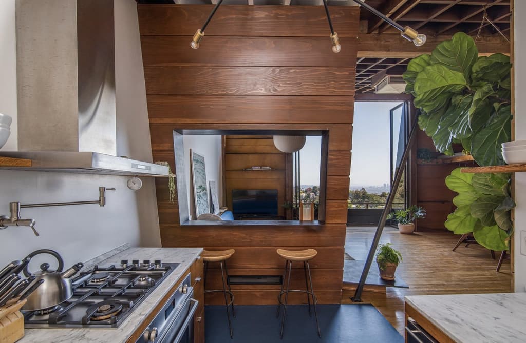 Quincy Jones’s Los Angeles home and studio is for rent