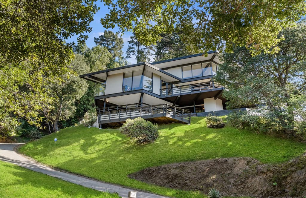 Benjamin Fishstein’s midcentury modern house is for sale in California