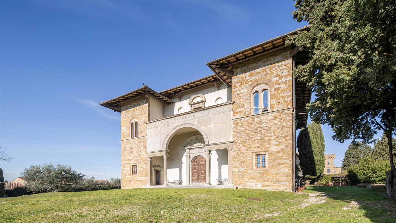 Historic Tuscan villa that once hosted Galileo hits the market near