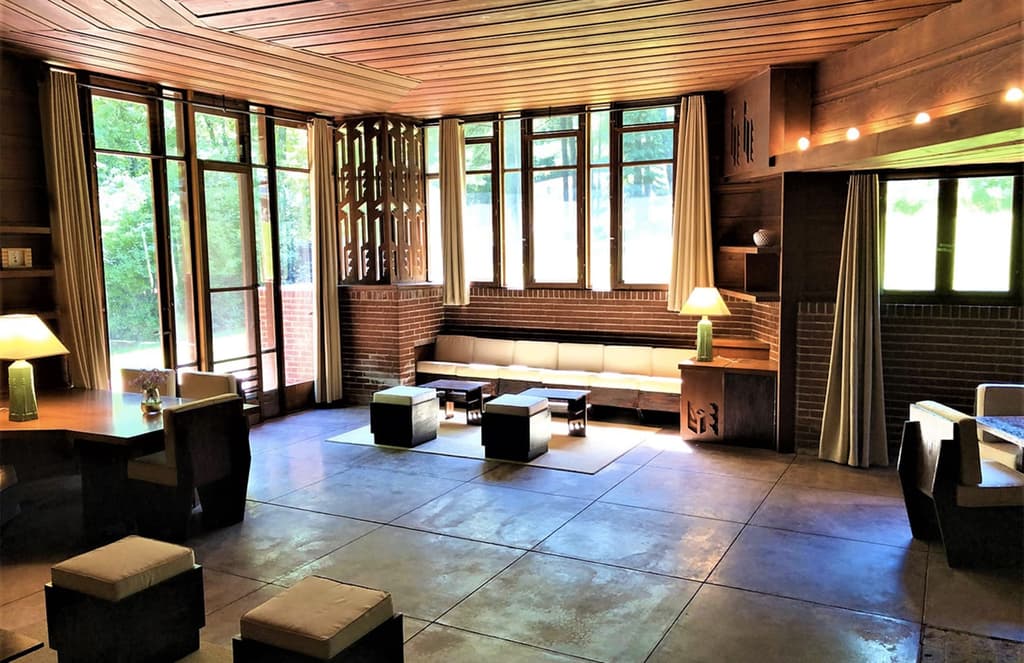 Frank Lloyd Wright's Charles and Dorothy Manson House is for sale