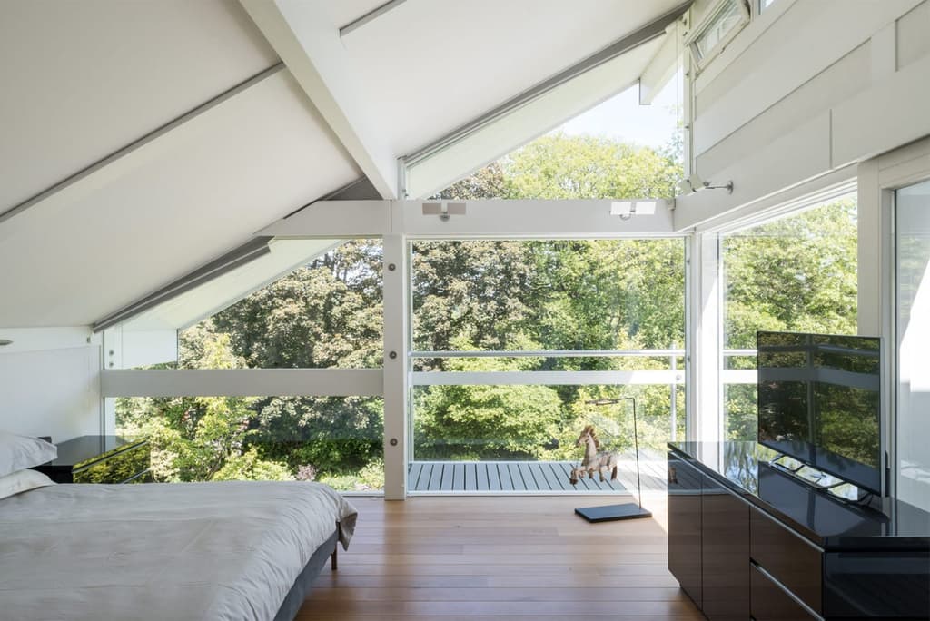 Light-filled Huf House in London's commuter belt asks for £3.6m via The Modern House
