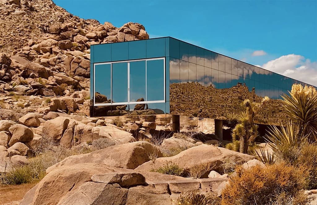 Invisible House reflects the Californian desert from its mirror-clad walls