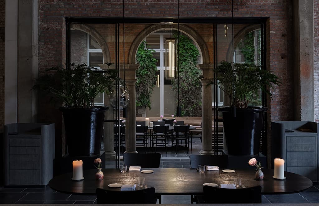 Flemish artists inspire the sumptuous interiors of Le Pristine restaurant in Antwerp