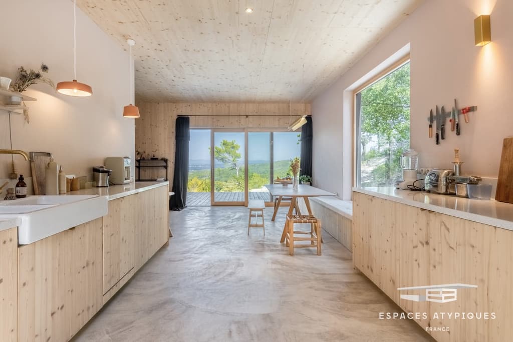A Shou Sugi Ban country cabin asks for €1.2m in France's Aix-en-Provence