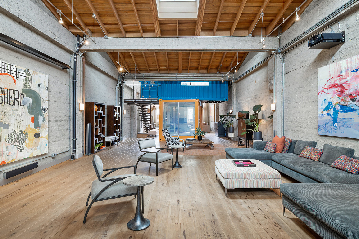 https://cdn.thespaces.com/wp-content/uploads/2020/08/2230-BUSH-ST-SAN-FRANCISCO-CA-94115-warehouse-loft-with-shipping-containers-17.jpg