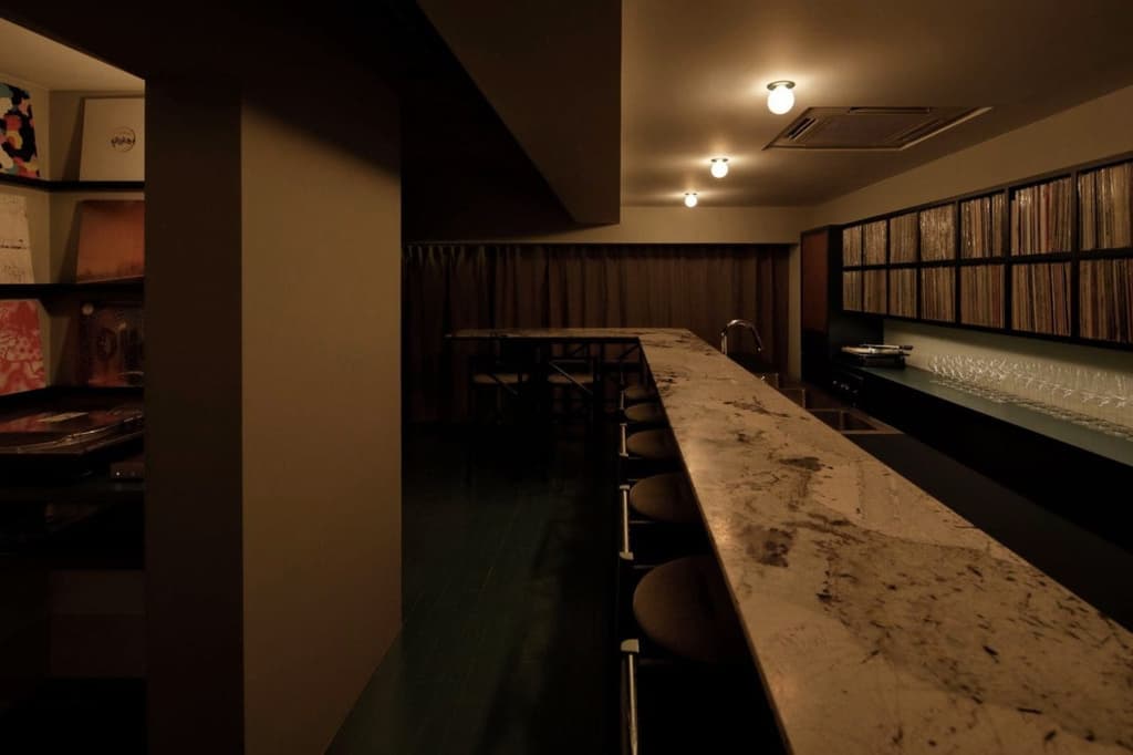 Tokyo's Studio Mule is a bar and record shop for audiophiles