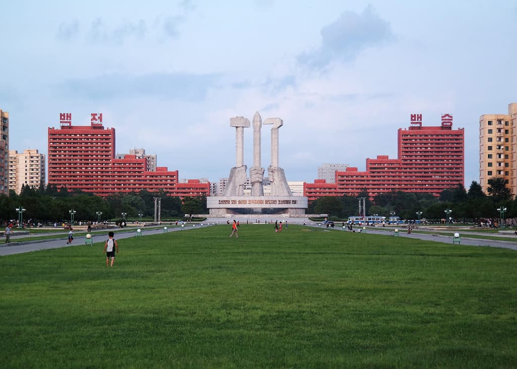 Monument to Party Founding, built in 1995