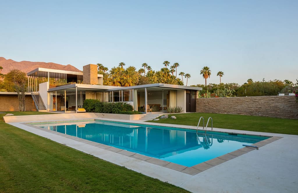 Richard Neutra’s famous Kaufmann Desert House is for sale