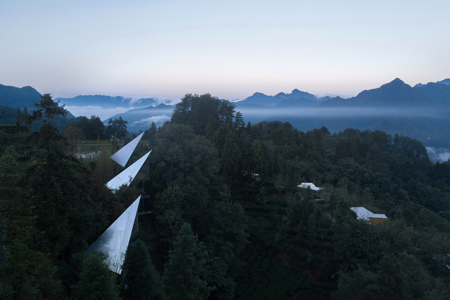 Yichang’s Mountain and Cloud Cabins are ‘spaceships in the woods’