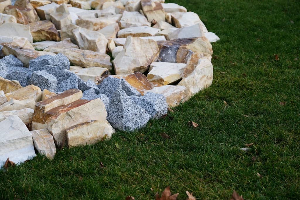 Richard Long, 'Circle for Sally (2016)'. Lisson Gallery, Frieze Sculpture 2020 Photography: Rosella Degori / The Spaces