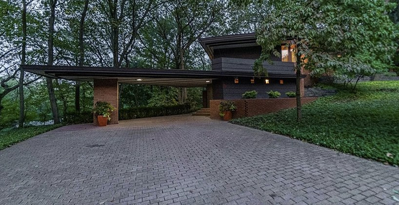 Frank Lloyd Wright’s Armstrong Dune House is on the market in Indiana