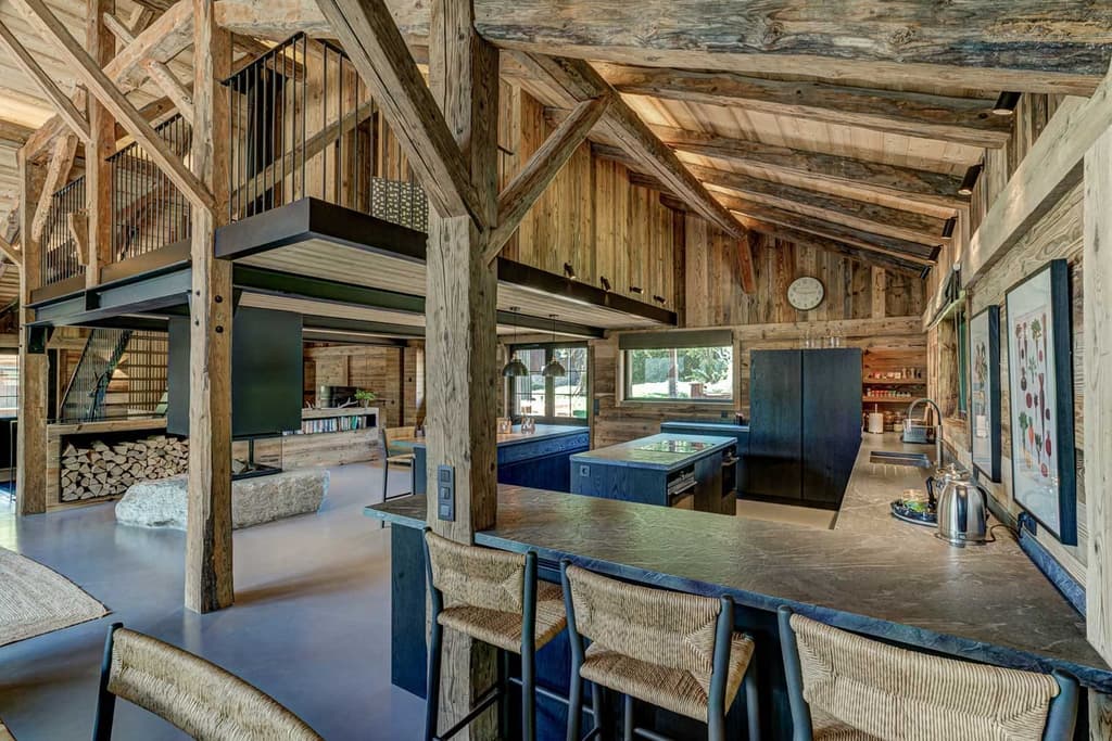 Revived French farmhouse Ferme Fougere is a 'modern-rustic' alpine retreat