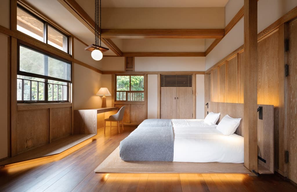 Hayama Kachitei Hotel inhabits a Prairie home by a Frank Lloyd Wright acolyte