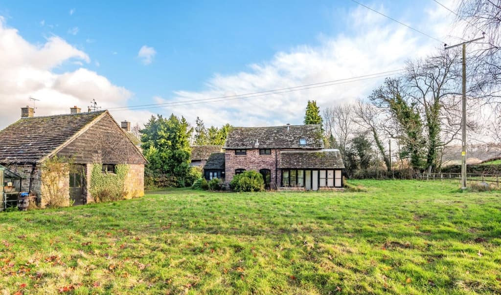 2 Bedroom Detached House For Sale in Snodhill, Dorstone, Hereford, HR3 6BG
