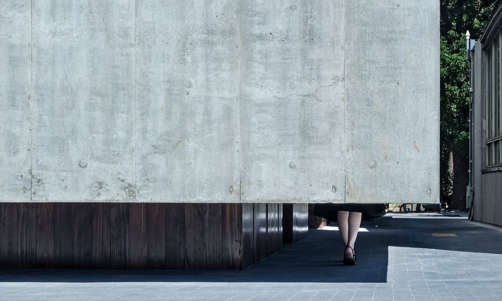 A gravity-defying ‘floating’ toilet opens in Tokyo by Suppose Design Office