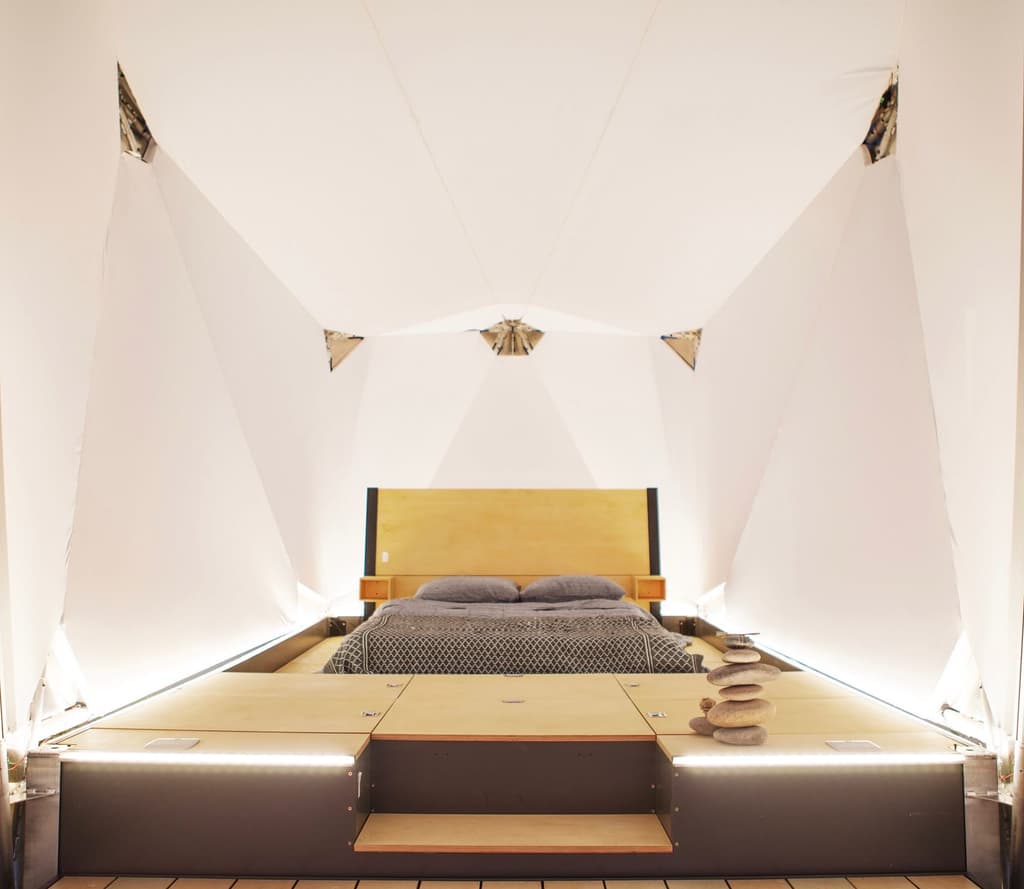 Jupe pod - a sci-fi take on the classic tent