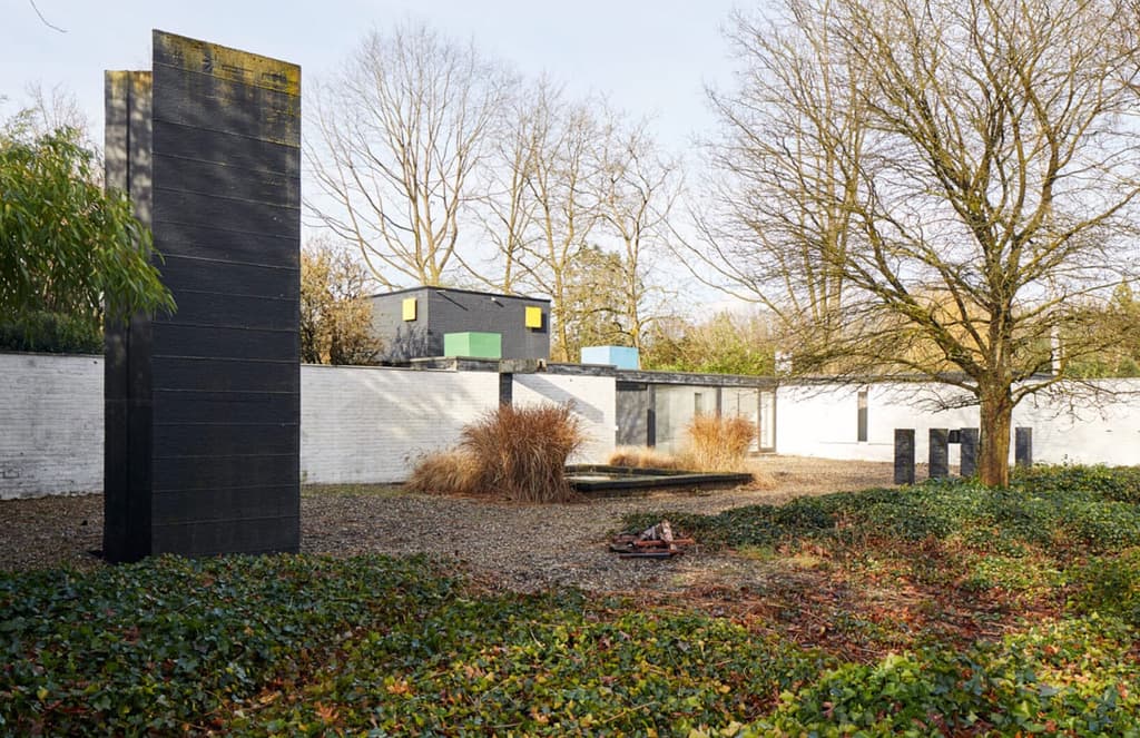 Inside an architect’s brutalist bungalow in Antwerp