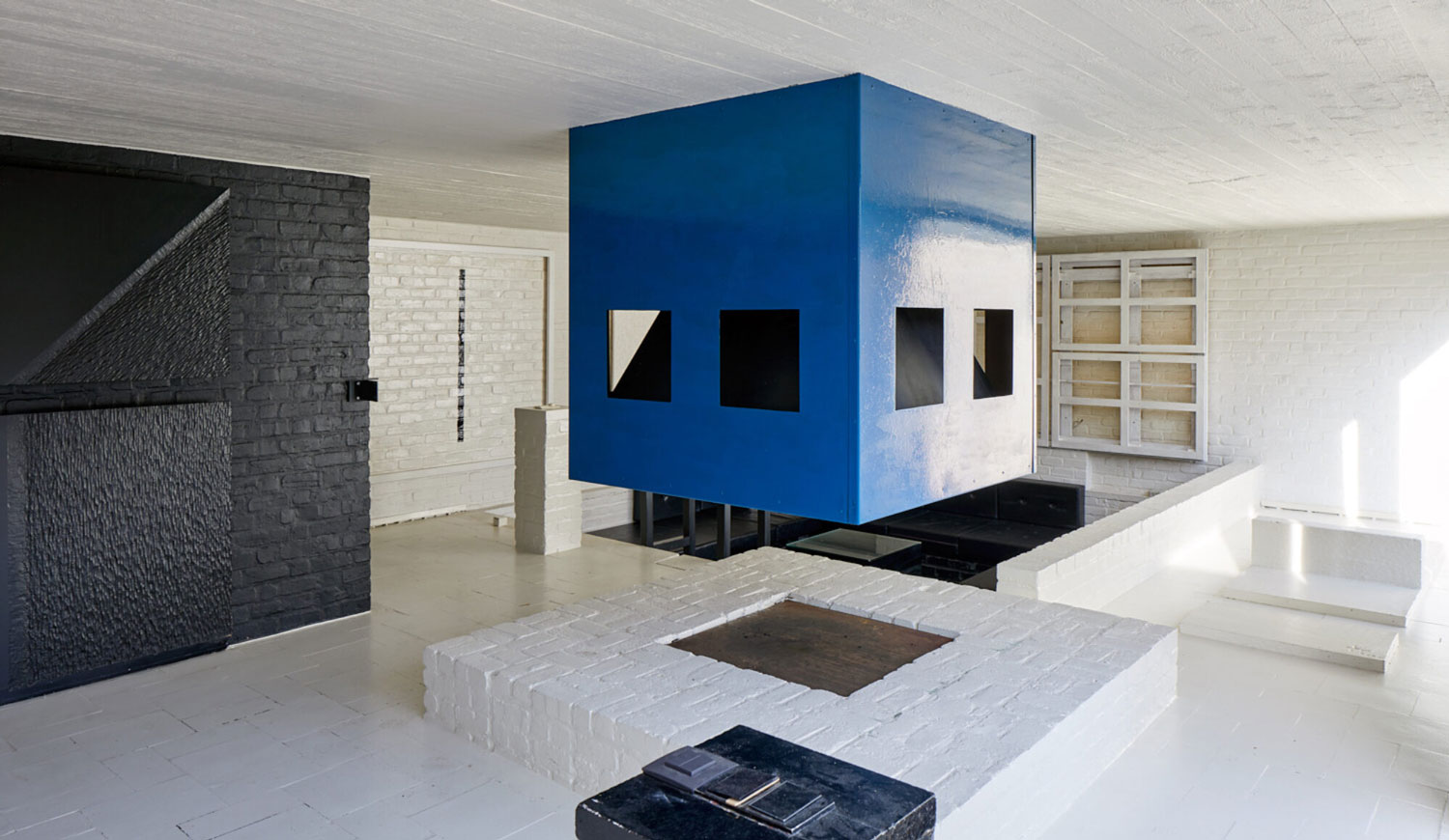 Inside an architect’s brutalist bungalow in Antwerp