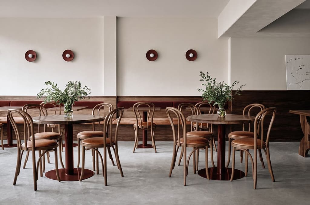 Montreal’s minimalist Cafe Chez Teta is proof that clean lines don’t have to be cold, thanks to its mix of pared-back design and welcoming bistro atmosphere.