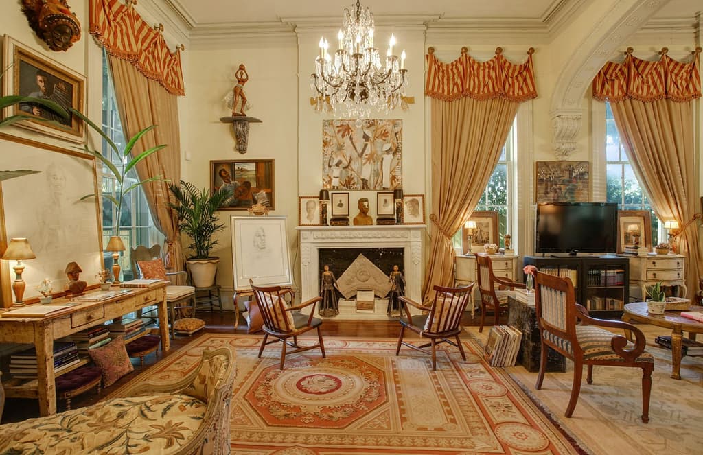 Novelist Louis Edwards’s New Orleans home celebrates Creole design