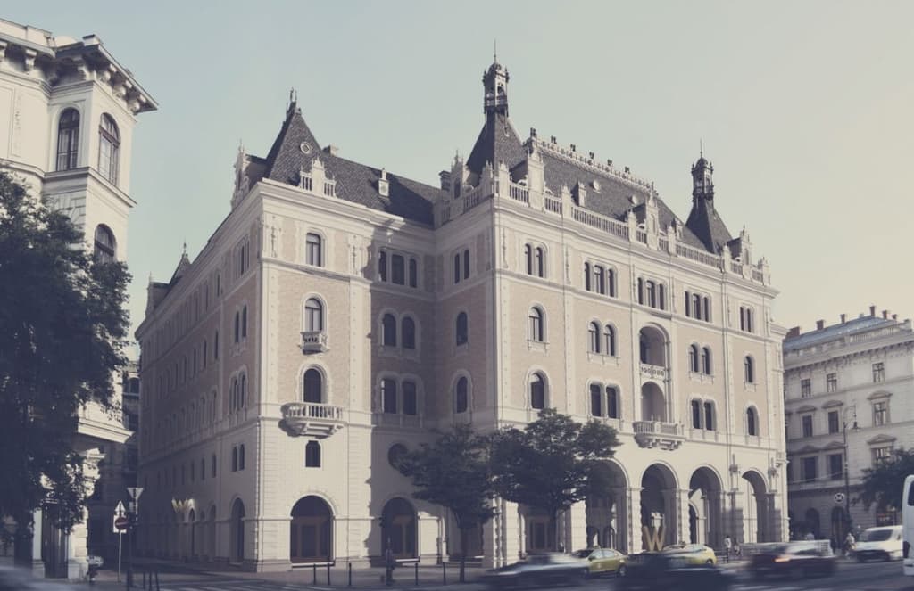 Budapest's abandoned Dreschler Palace is to become a hotel