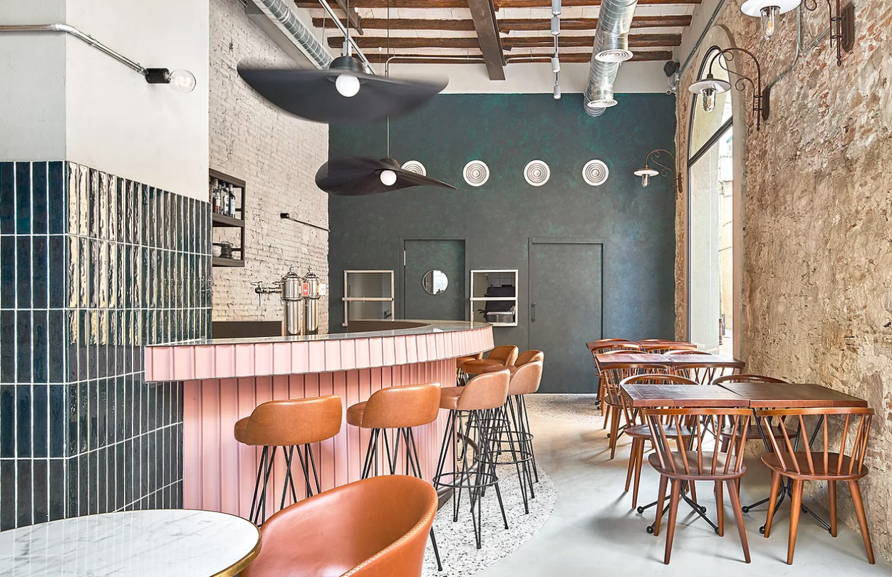 Interiors of restaurant Nina Barcelona celebrate the building’s skeleton