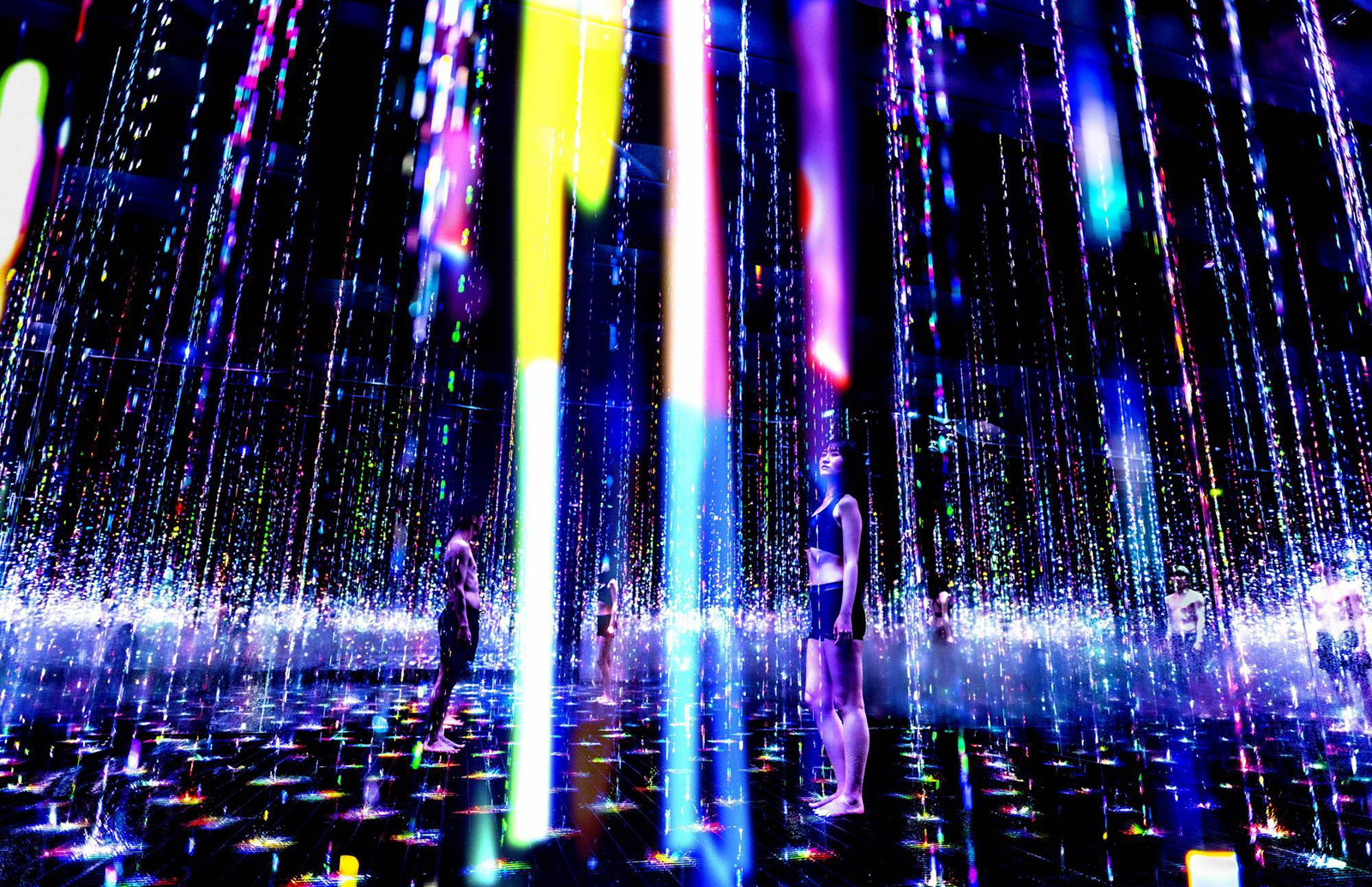 Teamlab unveils a sauna where you can literally bathe in art