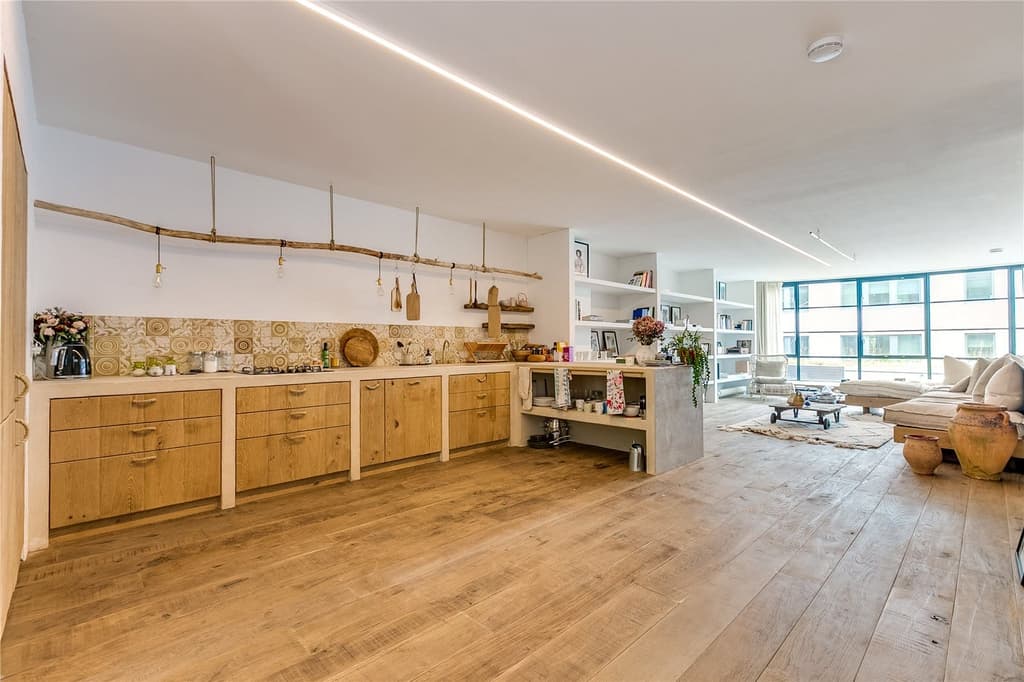 Polished lime plaster finishes, or Tadelakt, bring a blast of North African warmth and authentic Moroccan textures to the scheme.