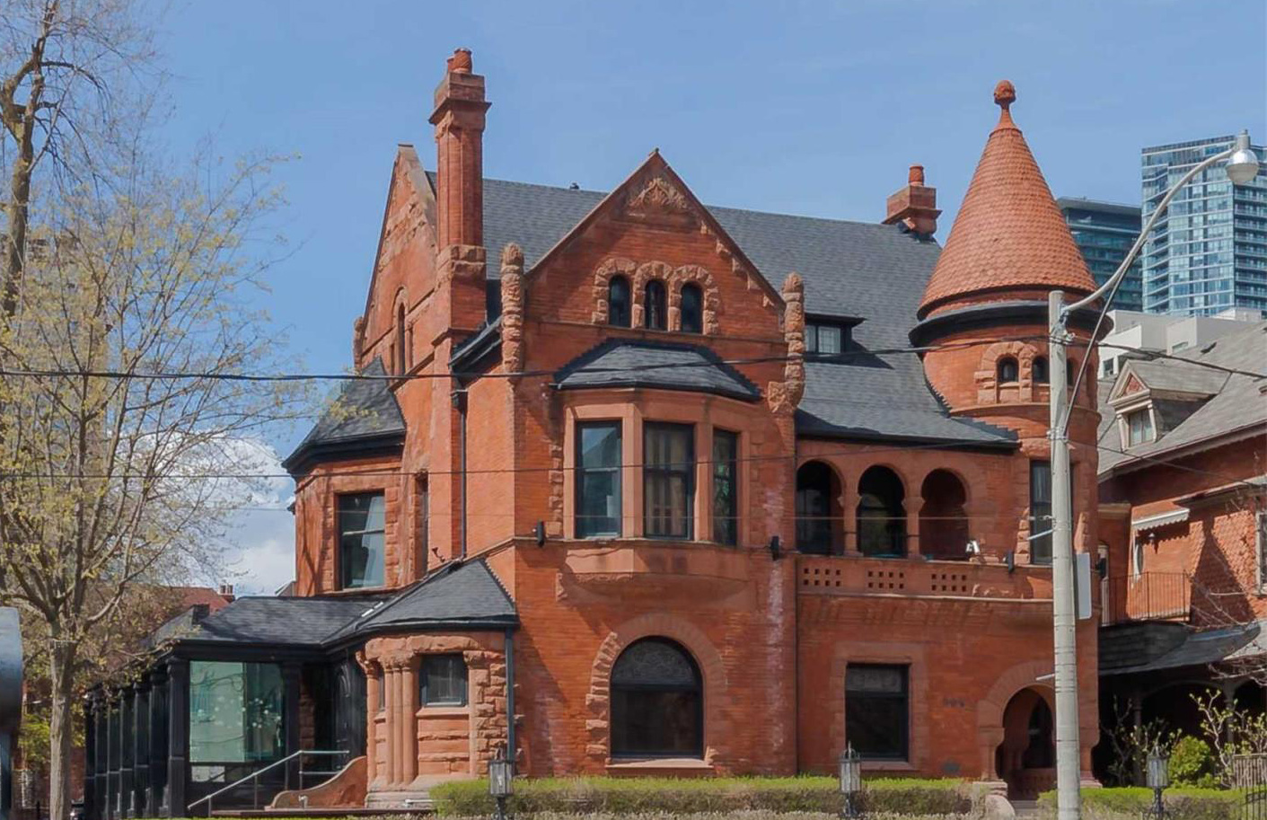 historic-toronto-mansion-offers-a-taste-of-gilded-age-living