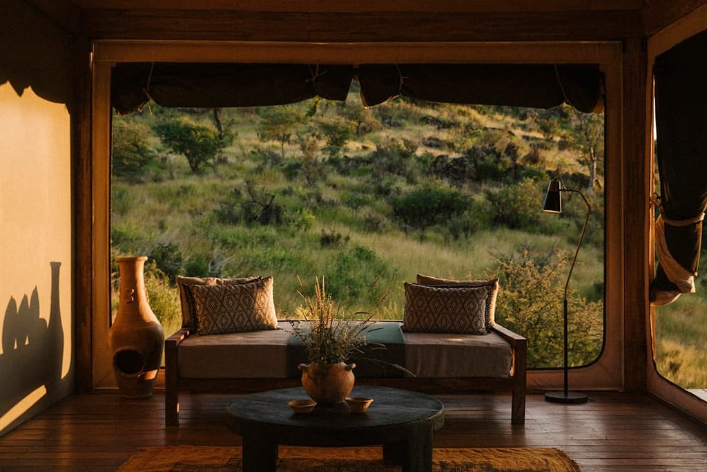 Habitas Namibia is a brand-new lodge 45 minutes from Windhoek’s Hosea Kutako International Airport. It places a lot of emphasis on a cultural and multi-sensory experience