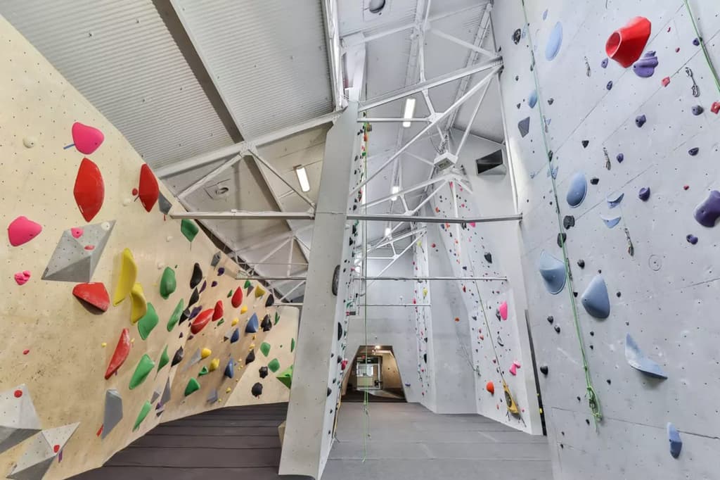 Inside Joe Rockhead's – Canada's first indoor climbing gym, established in 1990