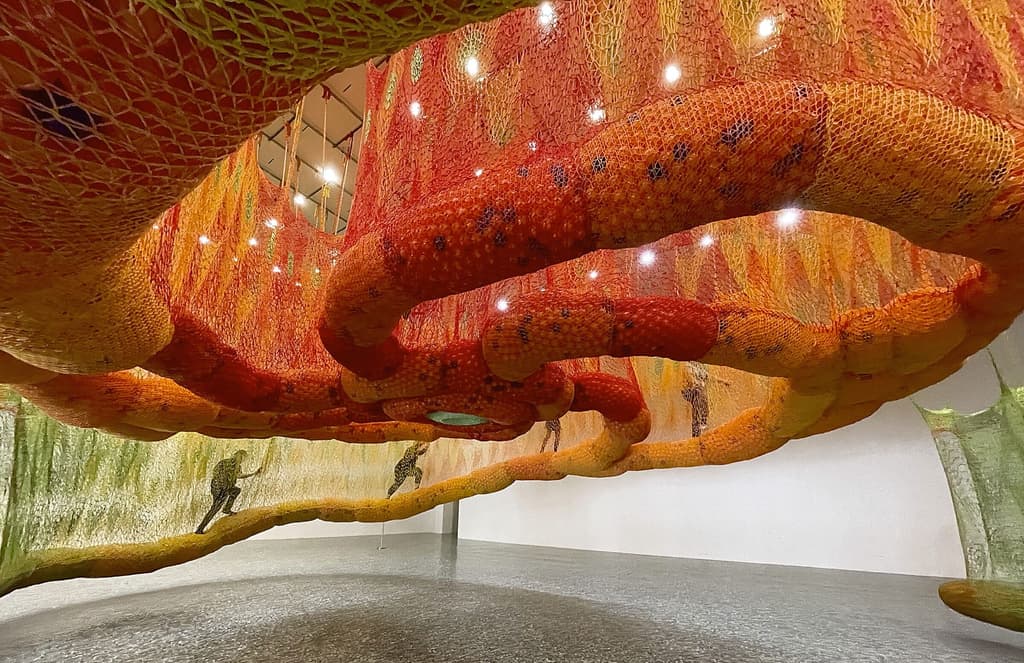 Artist Ernesto Neto crochets a 79-ft-long labyrinth inside Houston’s Museum of Fine Arts