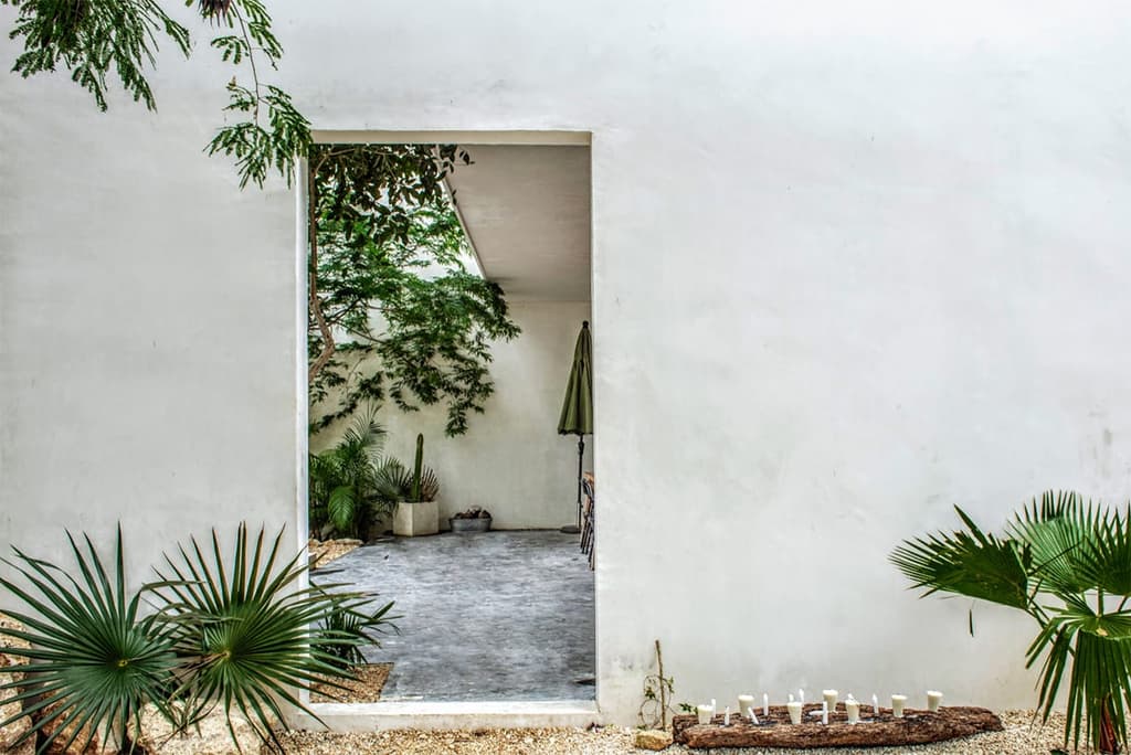 Jungle retreat 16 Tulum is on the market