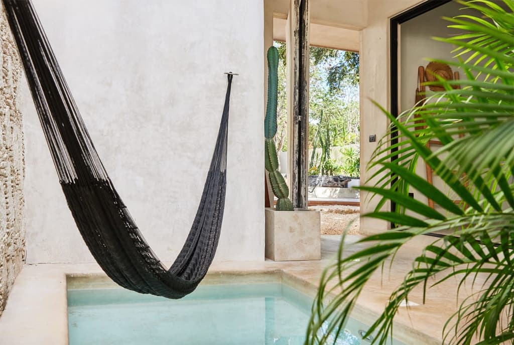 Jungle retreat 16 Tulum is on the market