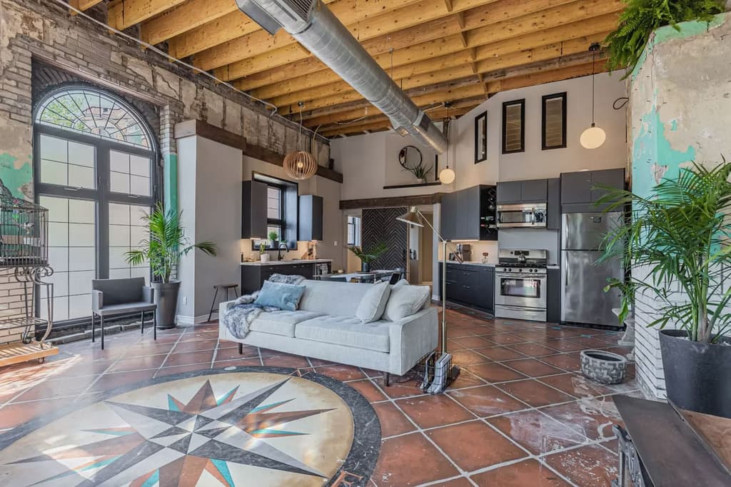 208 Kingston Road interior