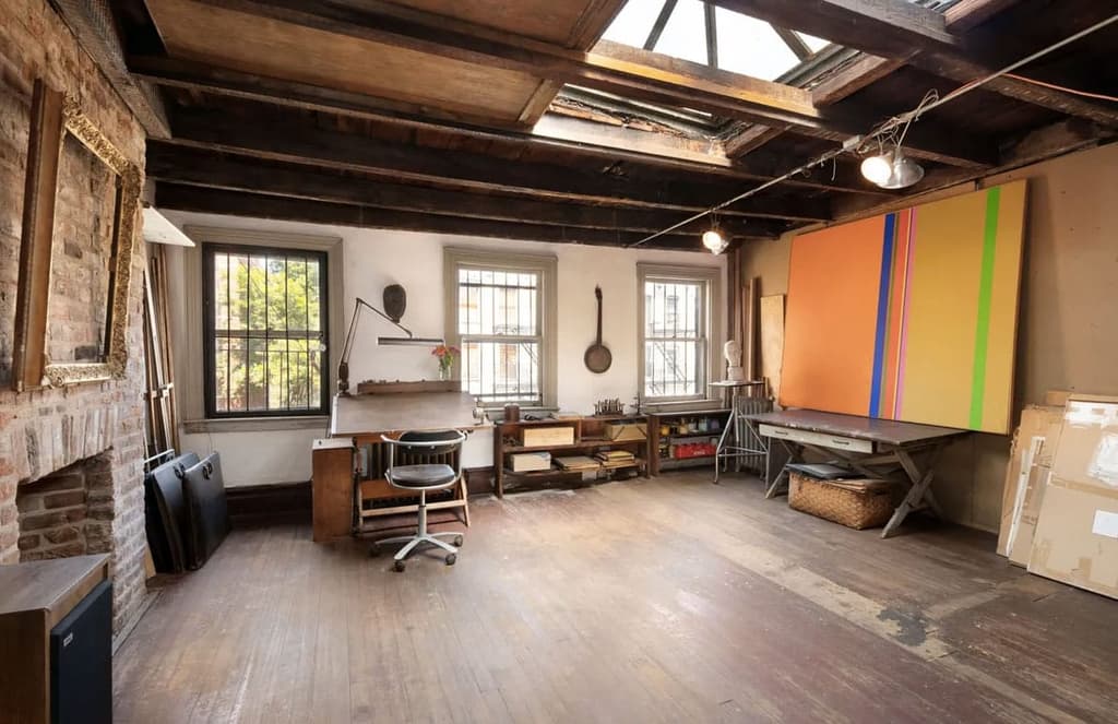 Abstract artist Jay Rosenblum’s Manhattan townhouse hits the market