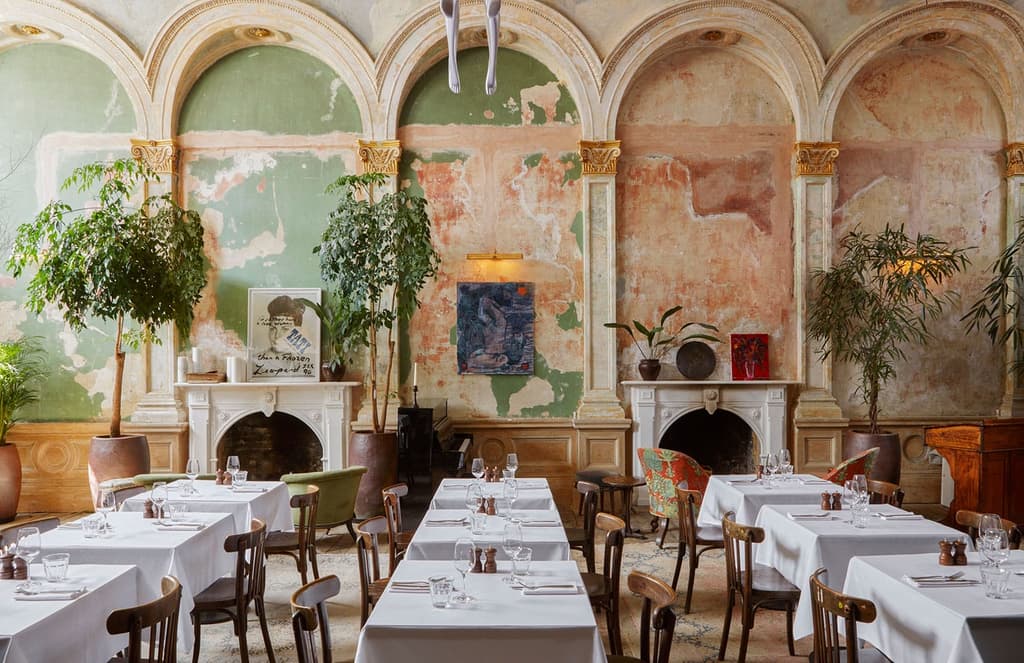 London’s Session Arts Club offers fine dining amid faded grandeur