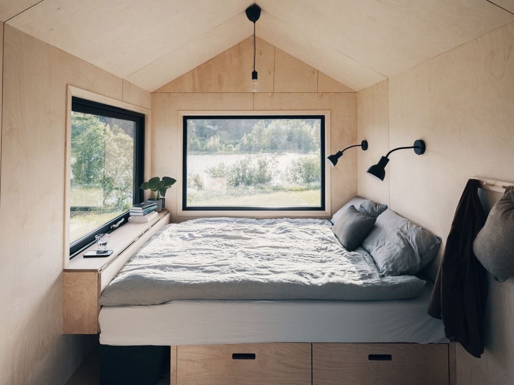 Norske Mikrohus channels Nordic minimalism into tiny home form