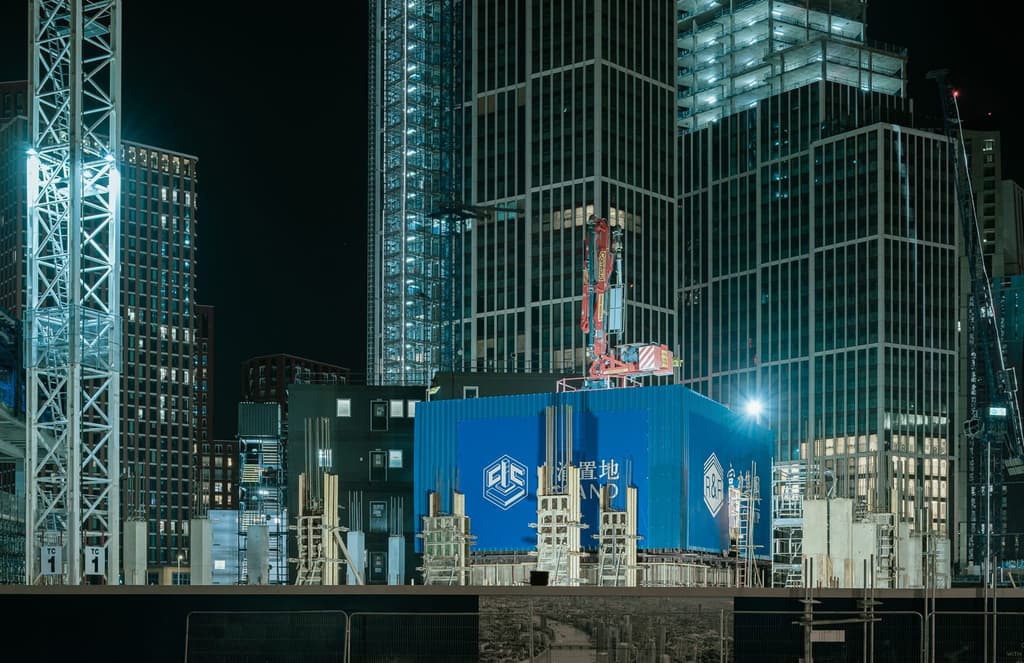 These photos, shot in lockdown, exhibit a dystopian London