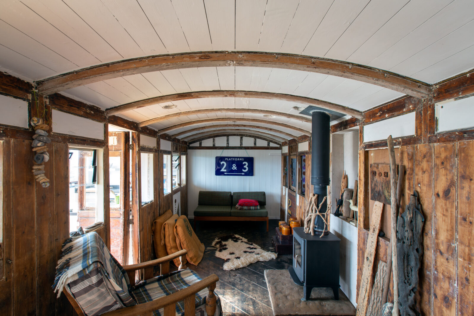 A train-carriage home in Dungeness asks for £425k