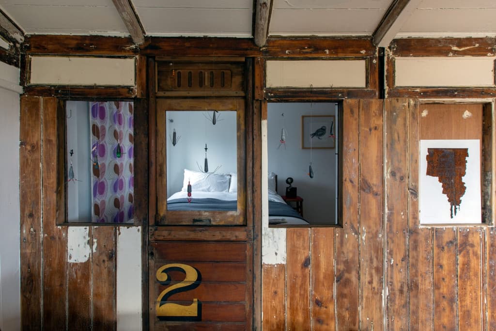 A train-carriage home in Dungeness asks for £425k