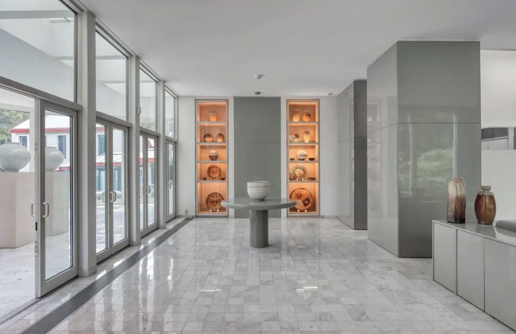 A gallerist’s Hudson Valley retreat asks $3.745m
