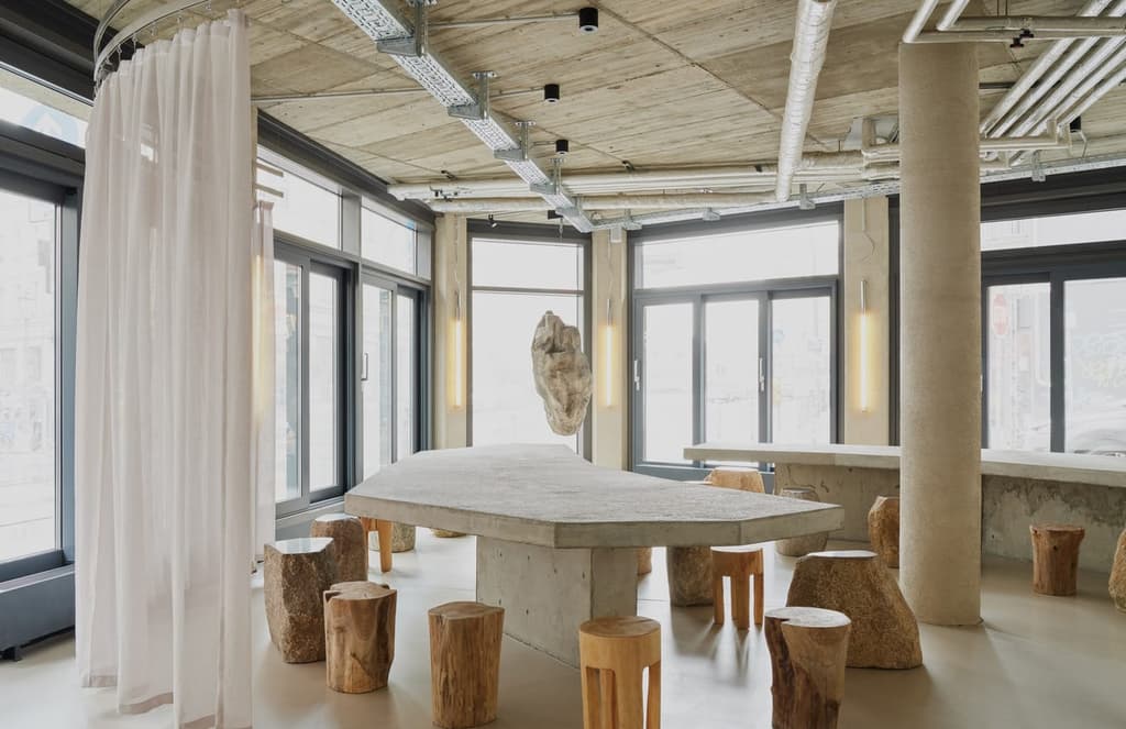 JIGI Poke celebrates the beauty of raw materials in Berlin